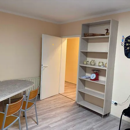 Campsite Pension Und Ferienwohnung Kristen Am Denkmal Sueptitzer Hoehen